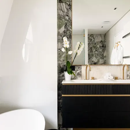 Highstay - Luxury Serviced - Poincaré